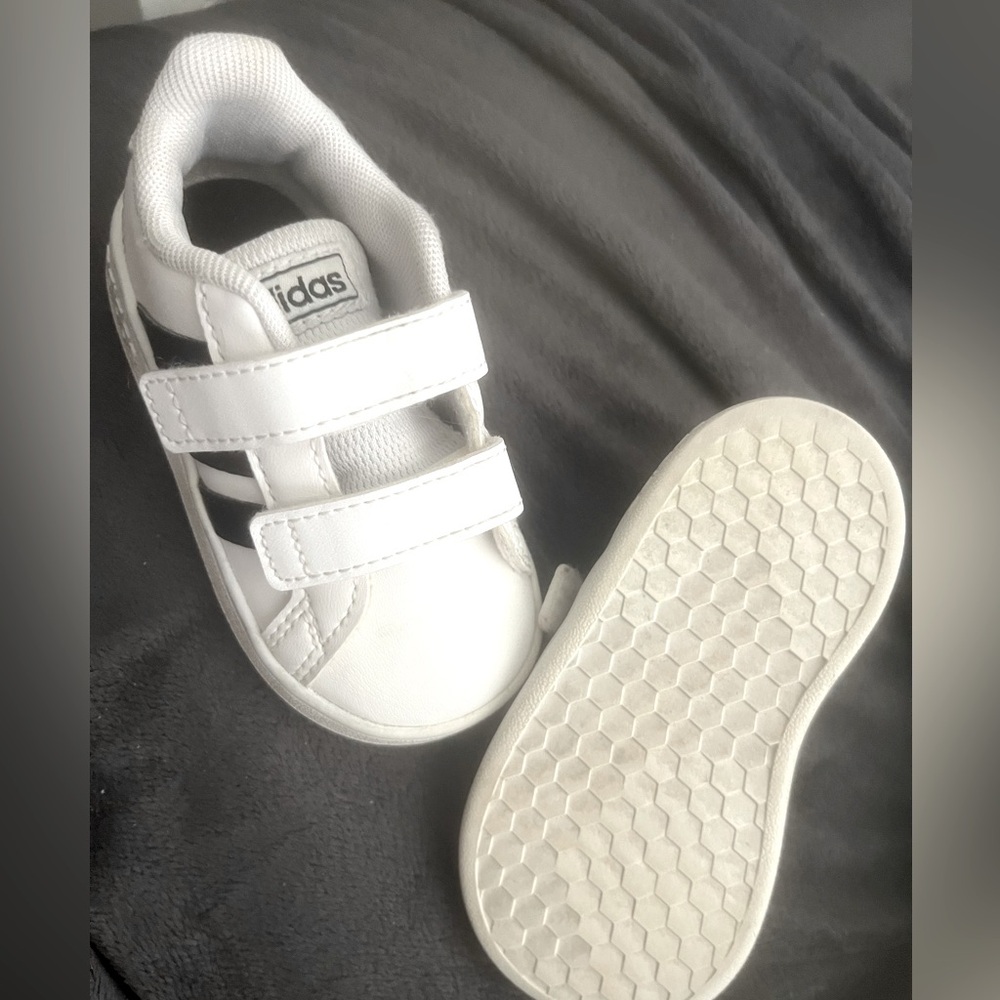 Adidas Toddler size 5 White and Black Velcro Sneakers
